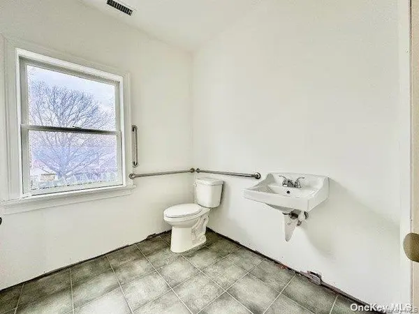 1197 Montauk HWY, Mastic, NY 11950