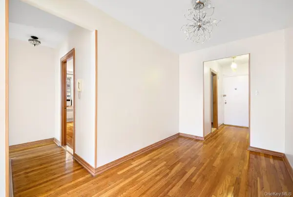 104-20 68 DR #A46, Forest Hills, NY 11375