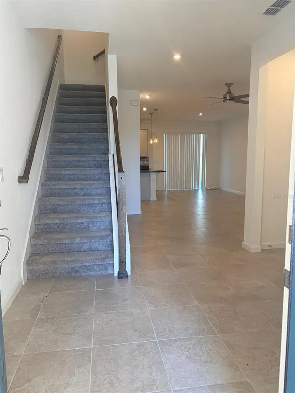 1180 LAKESHORE BREEZE PL, Kissimmee, FL 34747