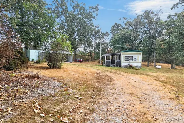 17506 Campground RD, Phillipsburg, MO 65722