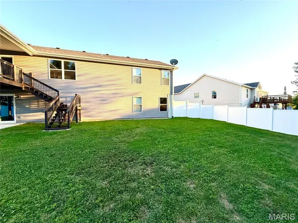 711 Ward, Waterloo, IL 62298