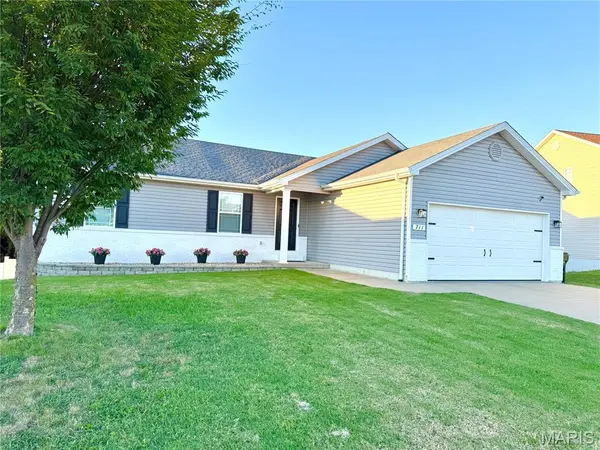 711 Ward, Waterloo, IL 62298