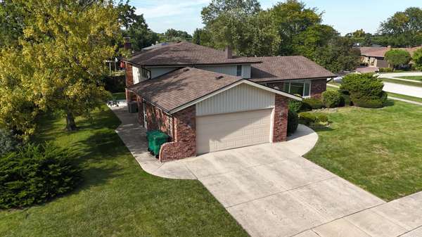 8314 Bob O Link RD, Orland Park, IL 60462