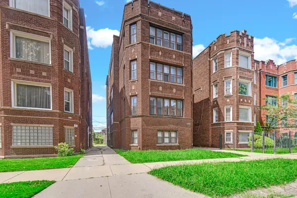 8010 S Phillips AVE, Chicago, IL 60617