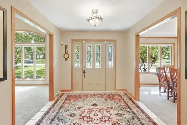 5350 Mount DR, Schererville, IN 46375