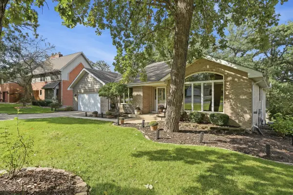 5350 Mount DR, Schererville, IN 46375