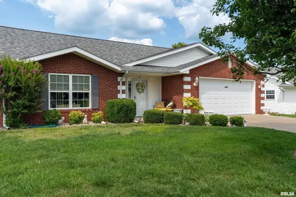3212 CHEROKEE DR, Marion, IL 62959
