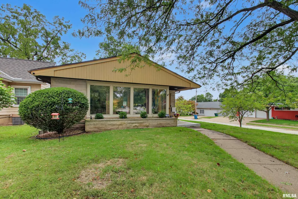 1300 S 22ND ST, Quincy, IL 62301
