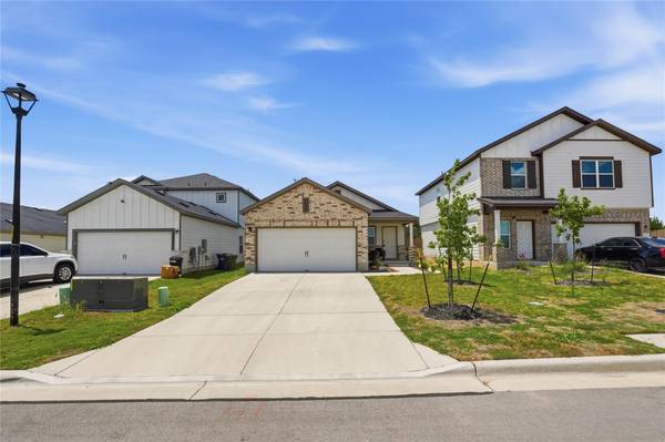 301 Old Stagecoach RD, Jarrell, TX 76537
