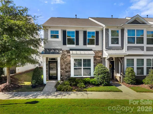 202 Waterlynn Ridge RD #F, Mooresville, NC 28117