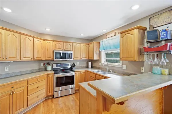 509 FAIRWAY RD, Belton, MO 64012