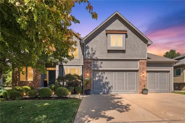 2512 NE INDIAN POINTE N/A, Lee's Summit, MO 64086