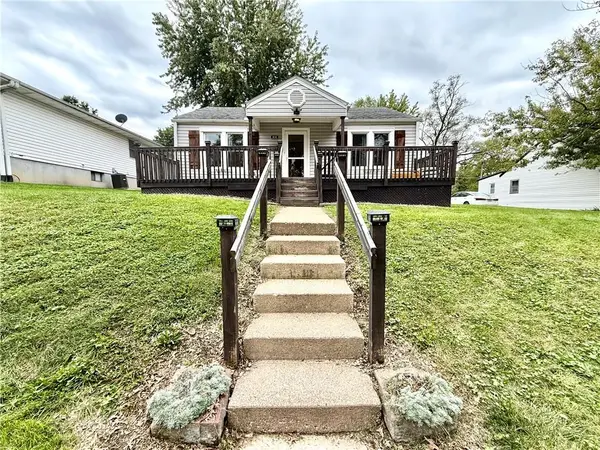 814 E 2ND ST, Maryville, MO 64468