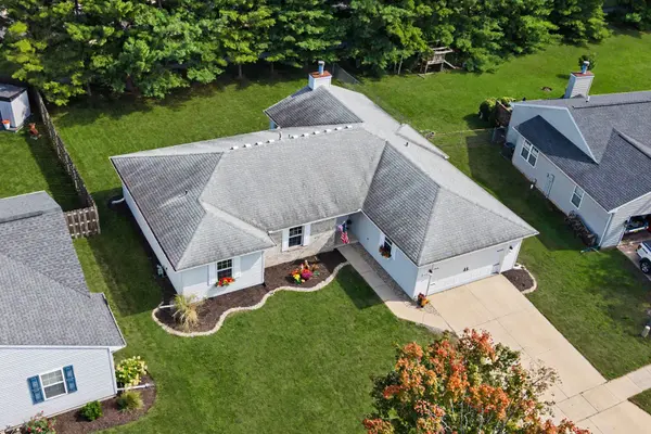 1704 Nancy Beth DR, Champaign, IL 61822