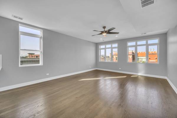 3253 N Elston AVE #4, Chicago, IL 60618