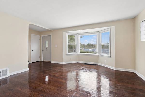 49 Parkside AVE, Chicago Heights, IL 60411
