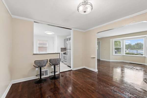 49 Parkside AVE, Chicago Heights, IL 60411