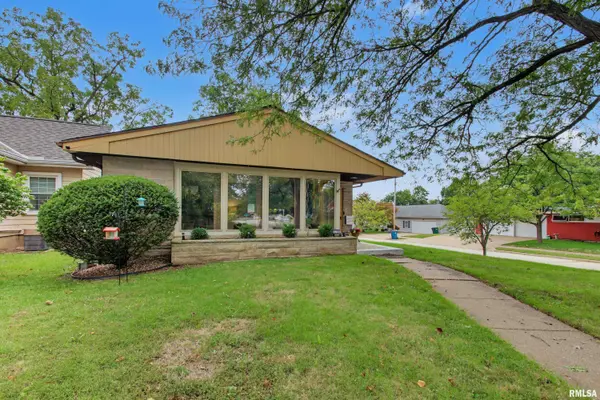 1300 S 22ND ST, Quincy, IL 62301