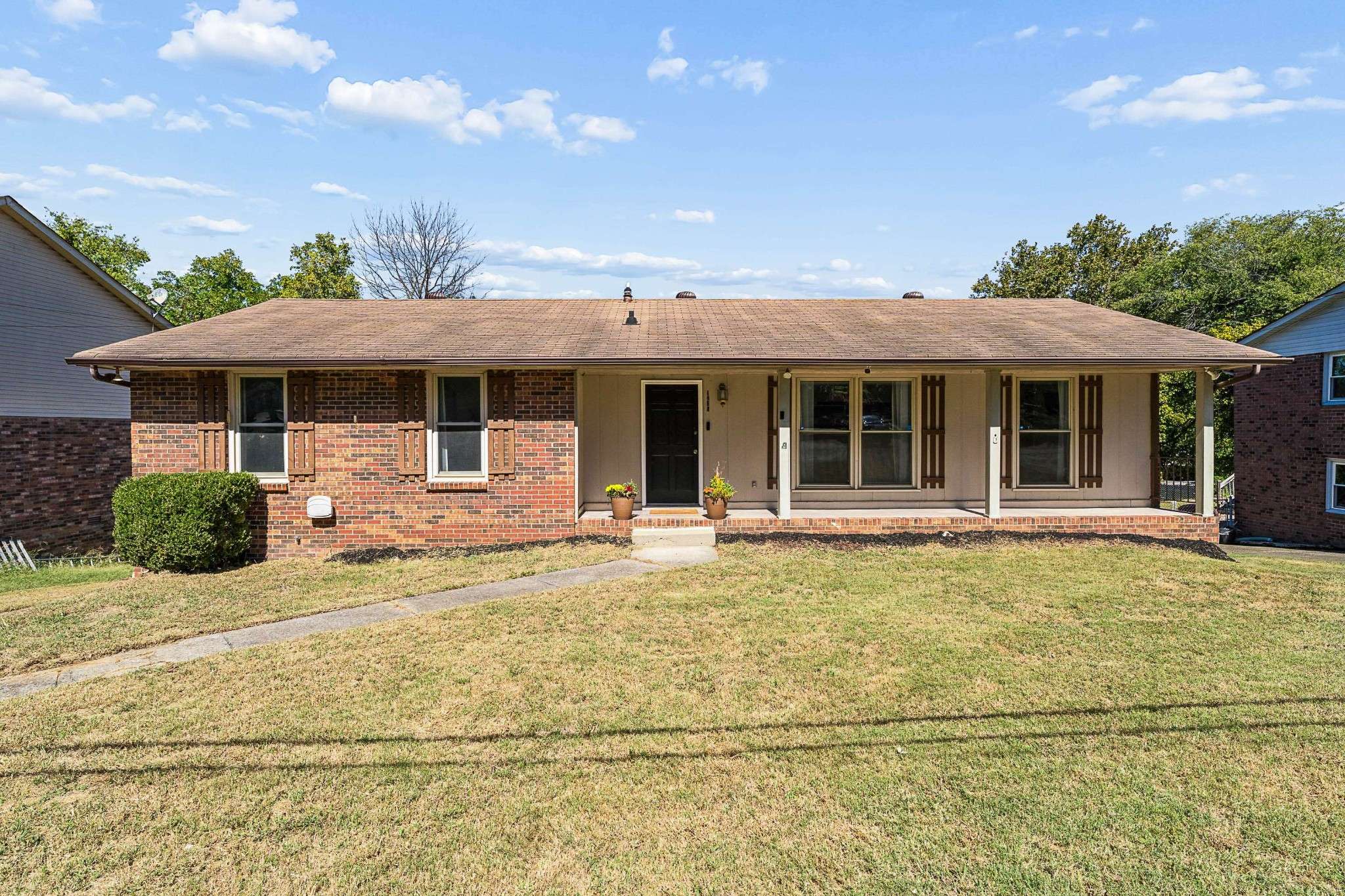 1245 N Graycroft Ave, Madison, TN 37115