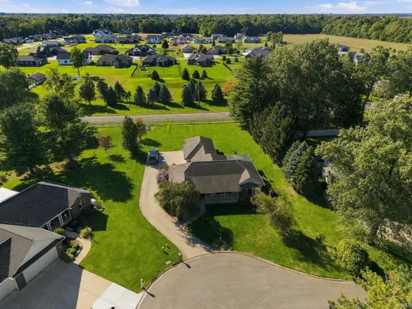 53303 Red Oak CT, Bristol, IN 46507