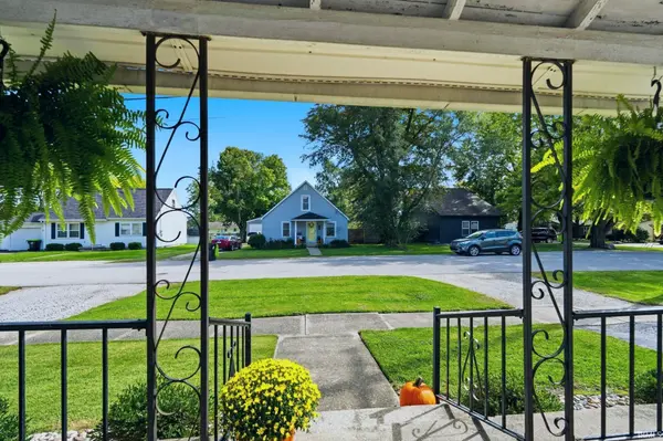464 S High ST, Roanoke, IN 46783