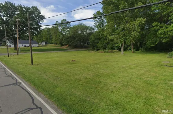 Mcclellan ST, Warsaw, IN 46580