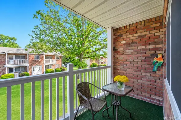 57 Adams RD #2D, Central Islip, NY 11722