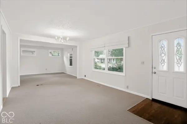 530 Eagleview CT, Zionsville, IN 46077