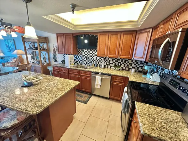 6035 SEA RANCH DR #202, Hudson, FL 34667