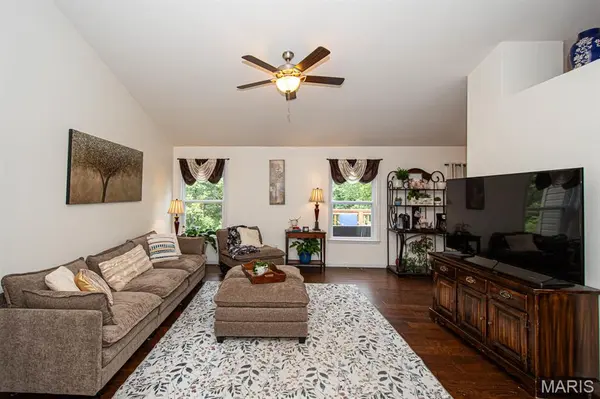 2043 Magnolia WAY, Pevely, MO 63070
