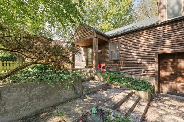 1604 W White ST, Champaign, IL 61821