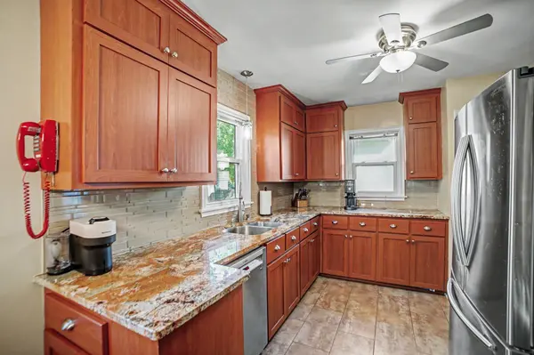 1595 Maywood ST, Saint Paul, MN 55117