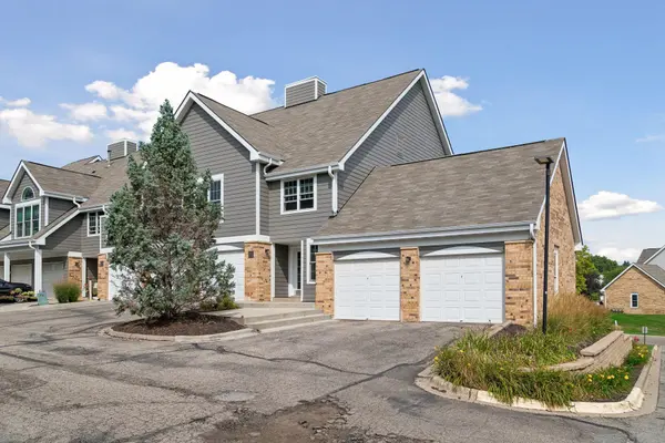 6155 Chasewood Pkwy #201, Minnetonka, MN 55343