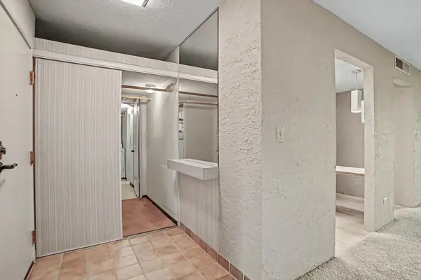 2680 Oxford ST N #107, Roseville, MN 55113
