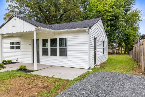 4325 Greenbriar Rd, Chattanooga, TN 37412