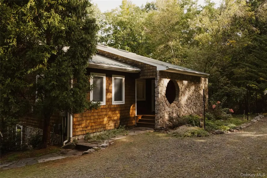 21 Marko DR, Eldred, NY 12732