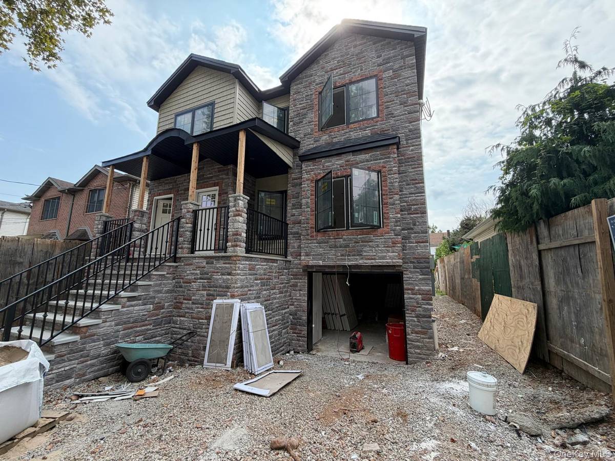 132 Hamden AVE, Staten Island, NY 10306