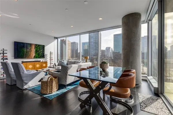 3130 N Harwood Street #801, Dallas, TX 75201