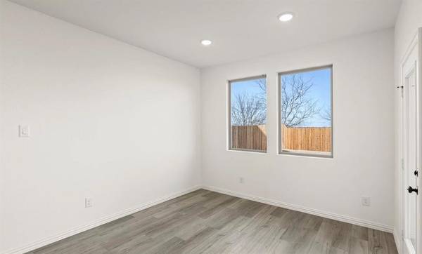 737 Waterhouse Lake Drive, Anna, TX 75409