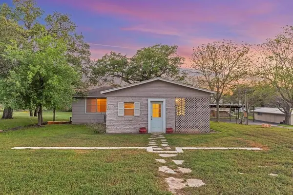 24801 Lake View DR, Spicewood, TX 78669