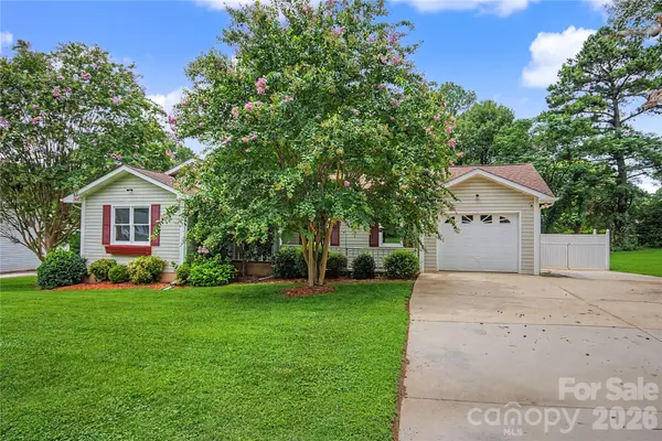 3567 Carington LN, Statesville, NC 28625