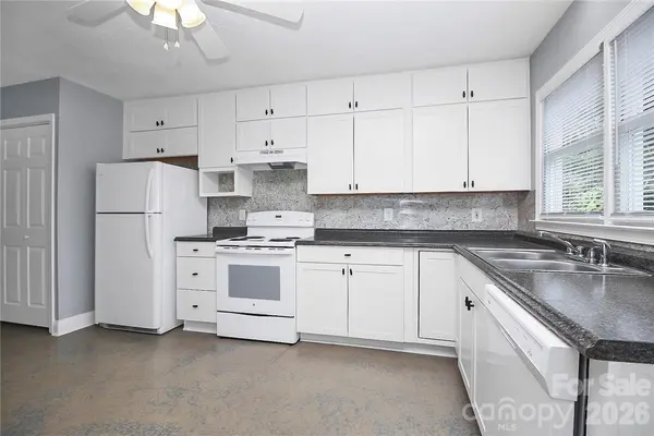 212 Kerr ST NW, Concord, NC 28025