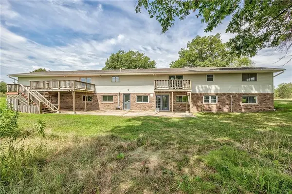 2333 NE County RD, Butler, MO 64730