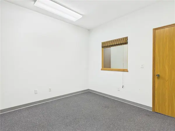 302 E 23rd ST, Fort Scott, KS 66701
