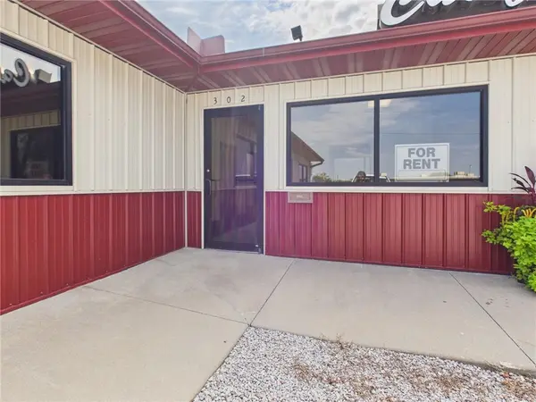 302 E 23rd ST, Fort Scott, KS 66701