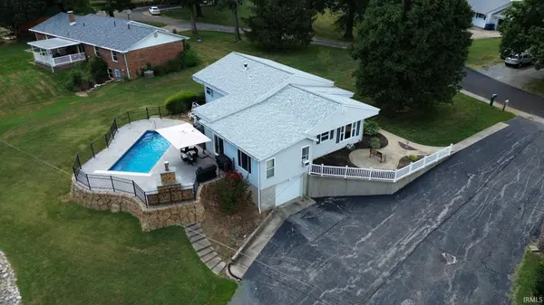 39 Lambert DR, Mount Carmel, IL 62863