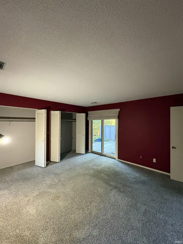 18 Woodspoint CIR, North Manchester, IN 46962