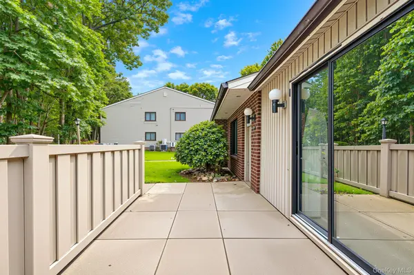 241 Birchwood RD, Coram, NY 11727