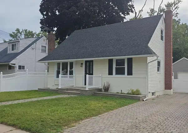 200 Raff AVE, Elmont, NY 11003