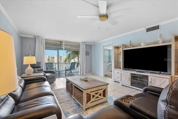 7540 BAY ISLAND DR S #253, South Pasadena, FL 33707